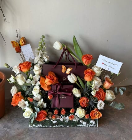 تنسيق الهديه على استاند اكريلك