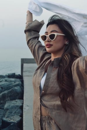 قميص كم طويل