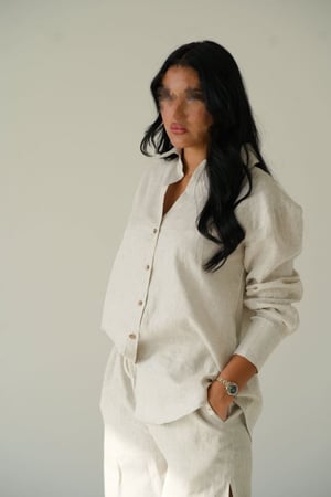 قميص كم طويل