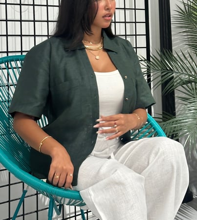 قميص كم قصير