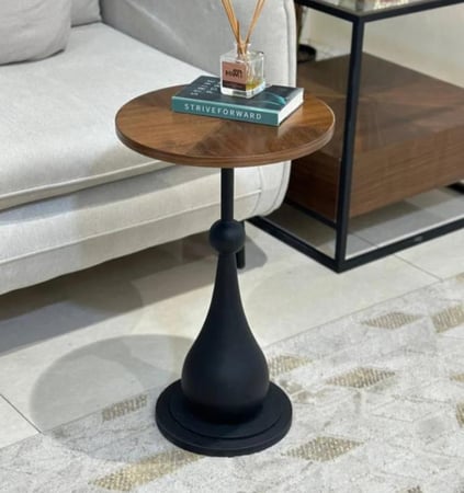 طقم طاولات ضيافه مع اربع طاولات خدمه قشره الجوز