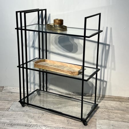 عربيه تقديم لون اسود