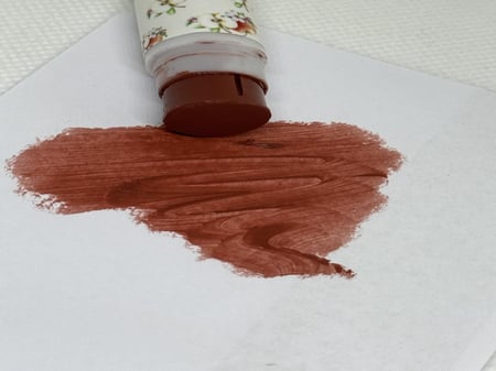 مرطب شفاه مكون من ٣ درجات