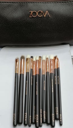 زويفا طقم من 12 فرشاة للعيون بني