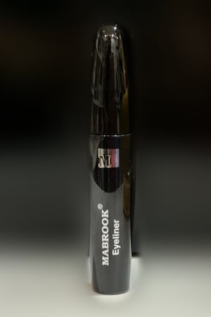 ايلاينر ماركة مبروك ضدا الماء