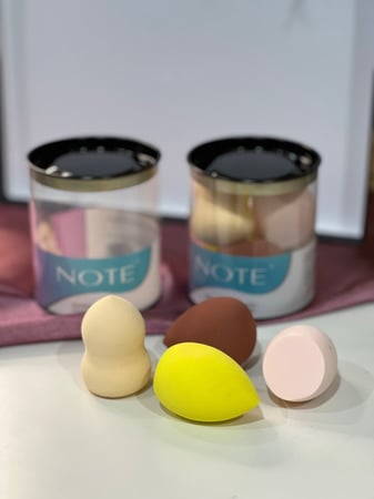 بيوتي بلندر ماركة نوت مكون من 4 اسفنجات