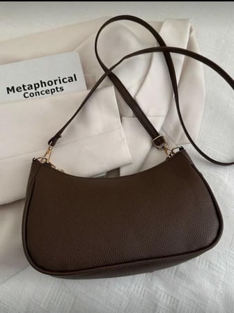 شنطة كتف جلد البولي يوريثان اللون ( البني )