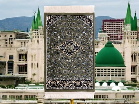 سجادة - سجادة صلاة بتصميم الروضة الشريفة Rug - Prayer Rug with the design of the Holy Shrine, price 110 riyals
