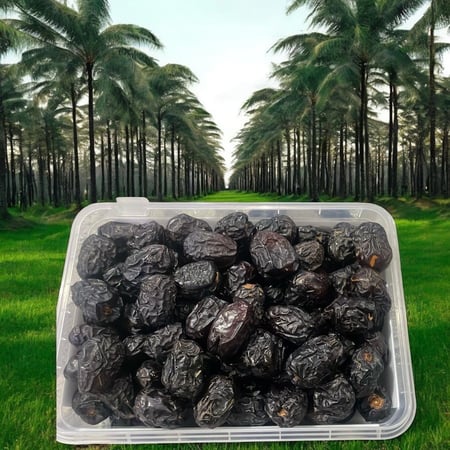 عجوة - 3 علب كبيرة عجوة المدينة المنورة  3 كيلو Ajwa - 3 large boxes of Madinah dates, 3 kg, price 140 riyals