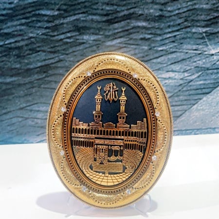 برواز - برواز بتصميم الكعبة المشرفة - خلفية سوداء  Frame - Frame with the design of the Holy Kaaba - Black background, price 15 riyals