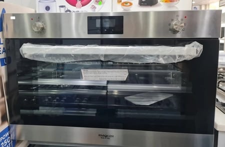 فرن بلت إن كتشن لاين 90 سم كهرباء ديجيتال إيطالي – طهي احترافي وتحكم كامل