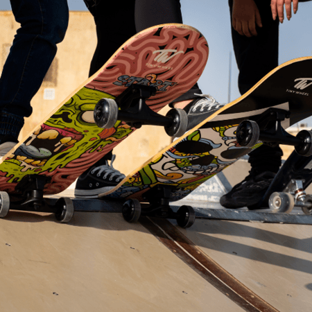 تايني ويل - لوح تزلج "صغير" بتصميم الفضاء