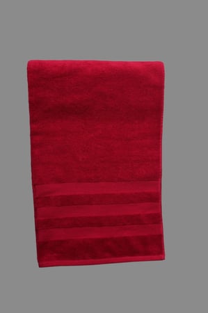 مناشف قطن مصري 100% بأداء مثالي من العماد