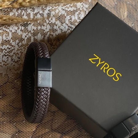 اسورة ماركة زايروس