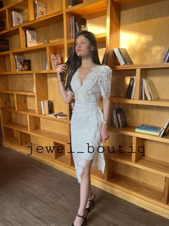 فستان دانتيل ابيض كم طويل