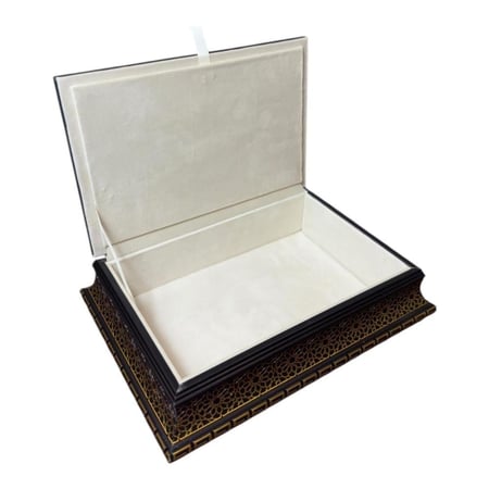 مخمل من الداخل