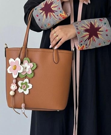 تعليقة وردة الساكورا