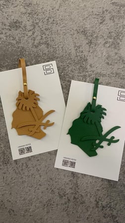 10 قطع تعليقة سيقين ونخلة مع خريطة ( بدون اسم )