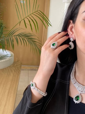 طقم مجوهرات زركون فلورا