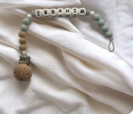 تعليقة مصاصة للطفل ( ولد )