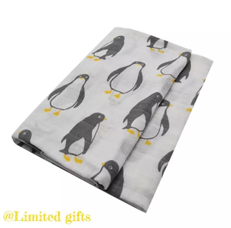 مفرش طفل برسمات البطريق