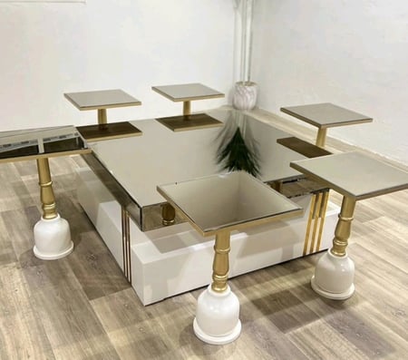 طاولات ضيافة