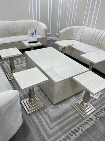 طاولات ضيافة
