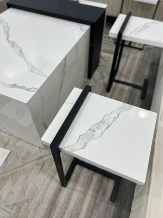 طاولات ضيافة