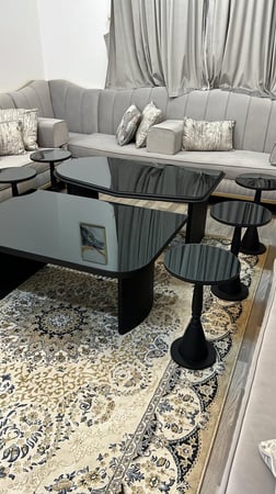طاولات ضيافة
