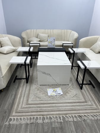 طاولات ضيافة