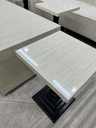 طاولات ضيافة