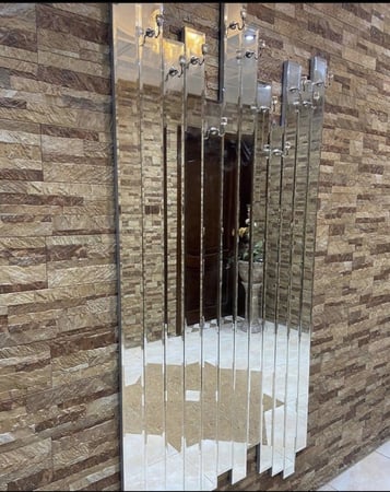 علاق ملابس عبايات