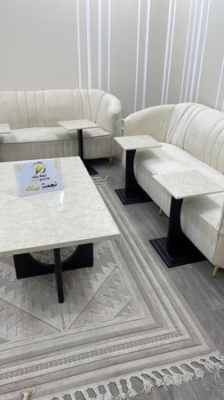 طاولات ضيافة