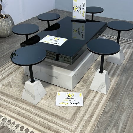 طاولات ضيافة