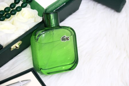 عطر فاخر درجة أولى لمسة تطريز للهدايا