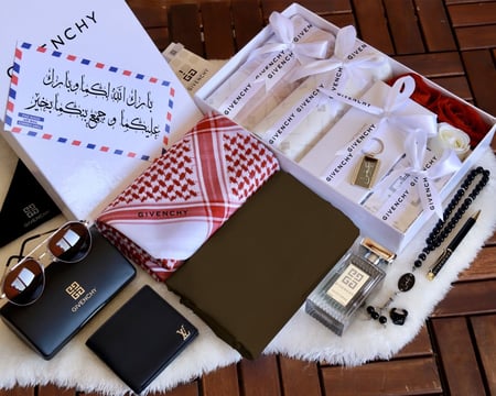 بوكس صيفي رجالي لمسة تطريز للهدايا