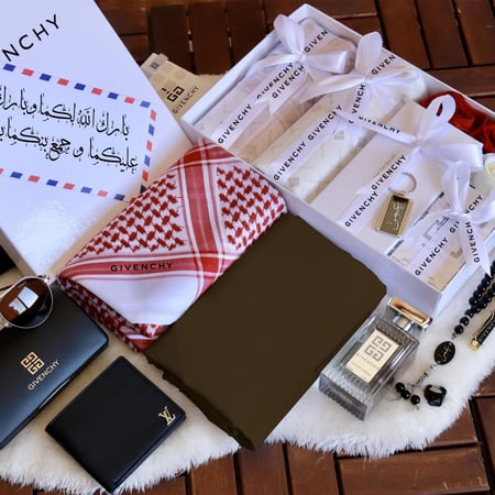 بوكس صيفي رجالي لمسة تطريز للهدايا