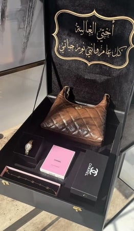 بوكس اكسسوارات الاناقة لمسة تطريز