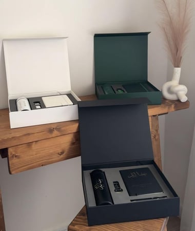 بوكس أنيق ومرتب لمسة تطريز للهدايا