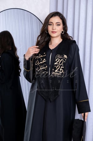 روب تخرج اسود فخم