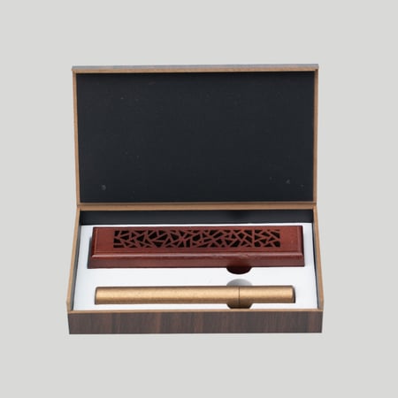 مبخرة مزخرفة بني + أعواد