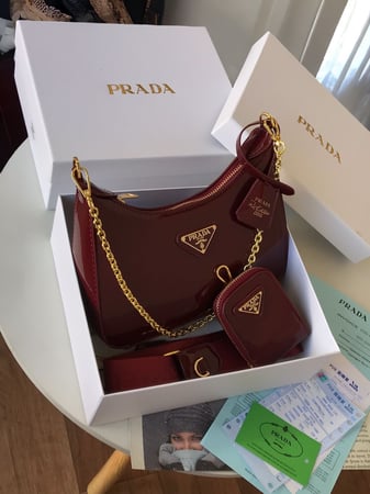 شنطة برادا لمعه