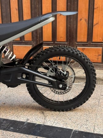 دباب الصحراوي الروسي مقاس 22 كاربون فايبر 2026