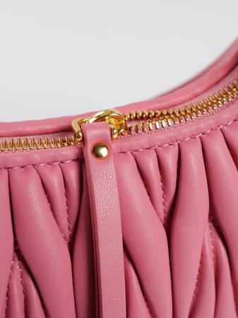 ميو ميو Wander Matelassé مقاس 20cm