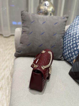 حقيبة قوتشي جي جي مارمونت مقاس 26cm