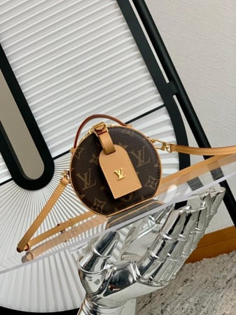 لوي فيتون Mini Boite Chapeau مقاس13cm