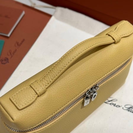 حقيبة لوروبيانا - LORO PIANA مقاس 19cm