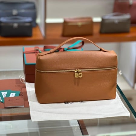 حقيبة لوروبيانا - LORO PIANA مقاس 27cm