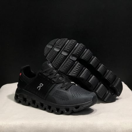 اون راننج كلاود  On Running Cloudswift