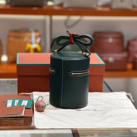 حقيبة لوروبيانا - LORO PIANA  مقاس 12cm